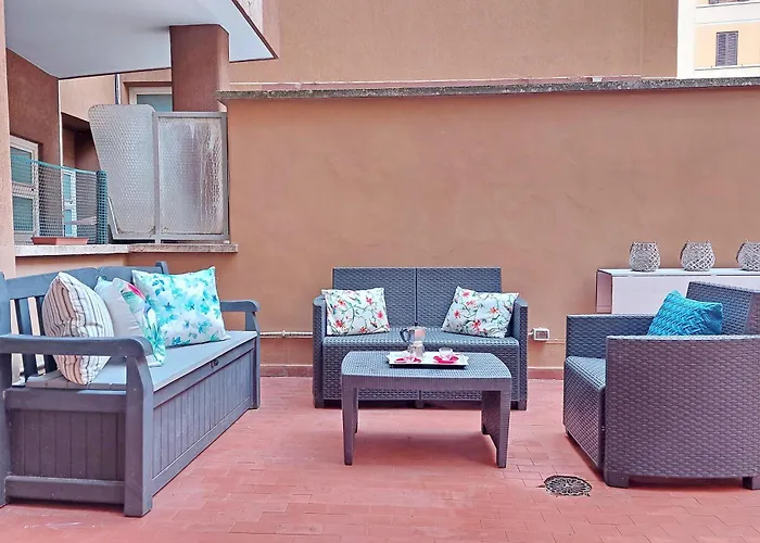 Appartement New With Balcony - 150m Metro A