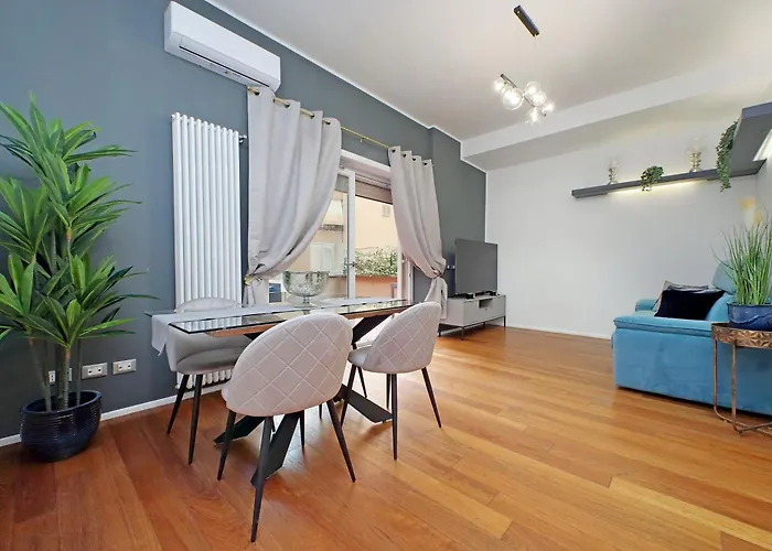 New With Balcony - 150m Metro A Appartement *