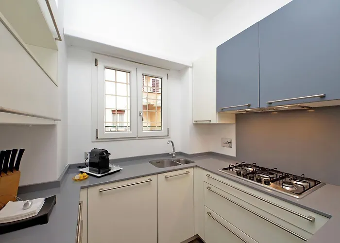 Appartement New With Balcony - 150m Metro A *